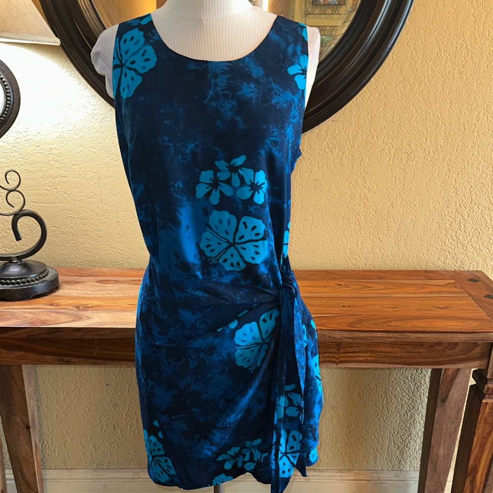 Blue Floral Sleeveless Dress - Picture 2 of 7
